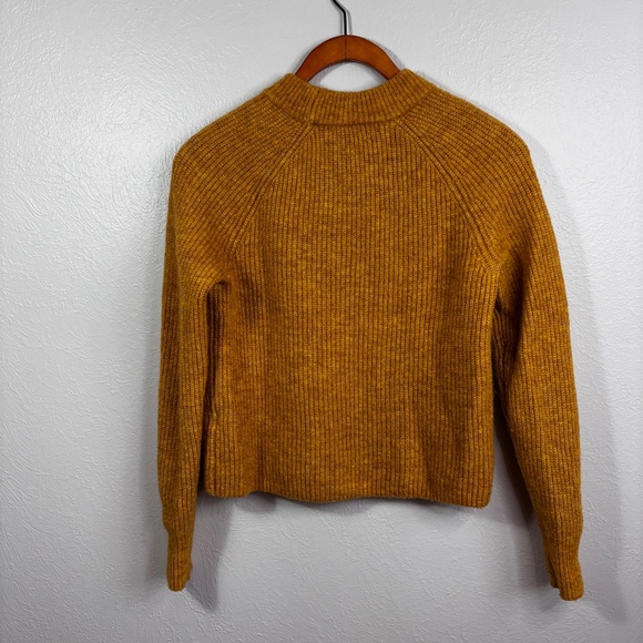 Banana Republic Mock Neck Sweater - Picture 7 of 10